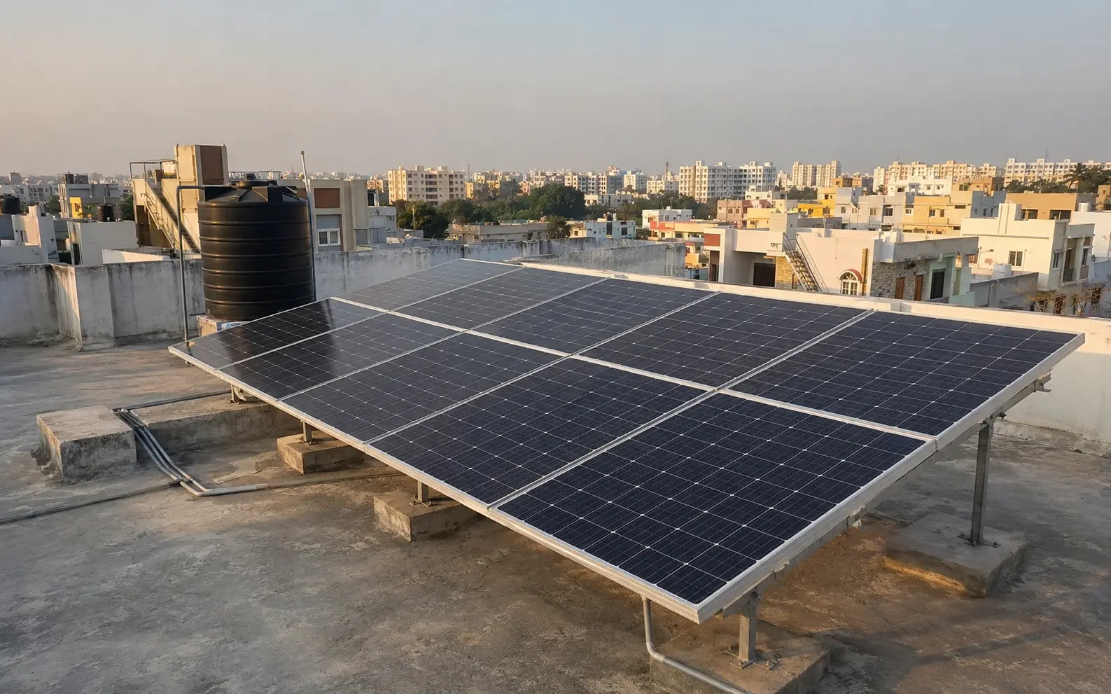 Residential rooftop solar array on a Hyderabad independent home